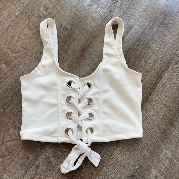 Zara Tops - Tie Front Crop Top